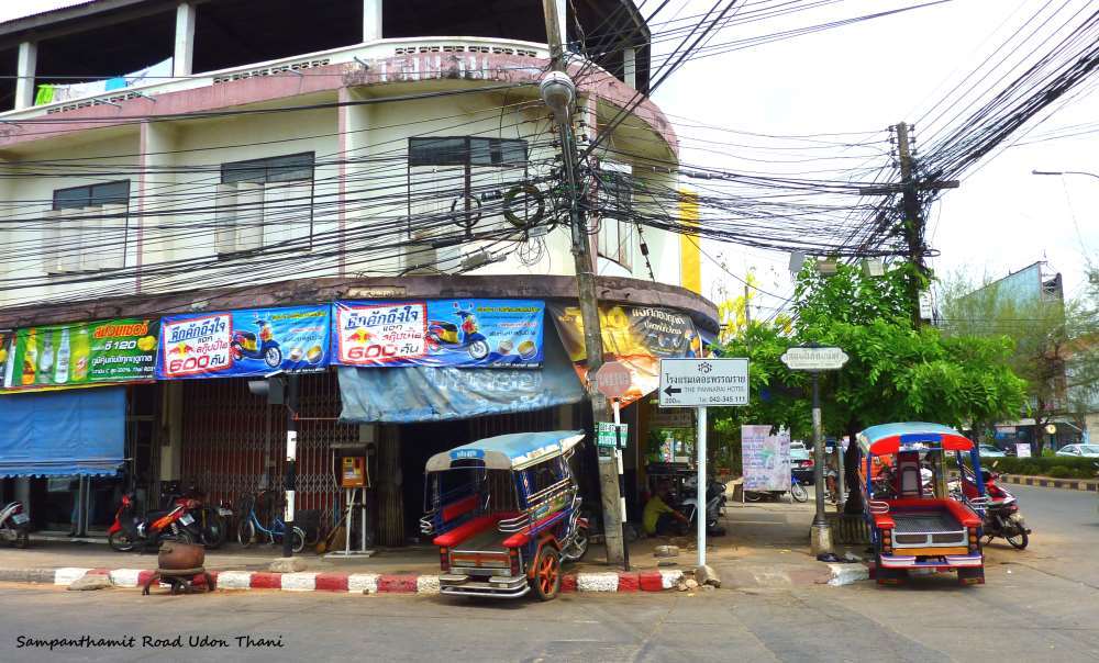 Udon Thani Restaurant 10.JPG