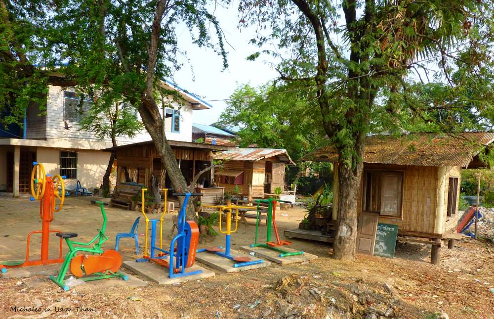 Udon Thani Gleise 2.JPG