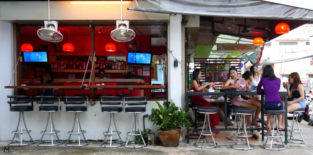 Fun Bar 49.JPG