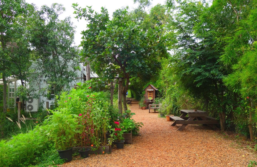 Barn Na Cafe 20.JPG