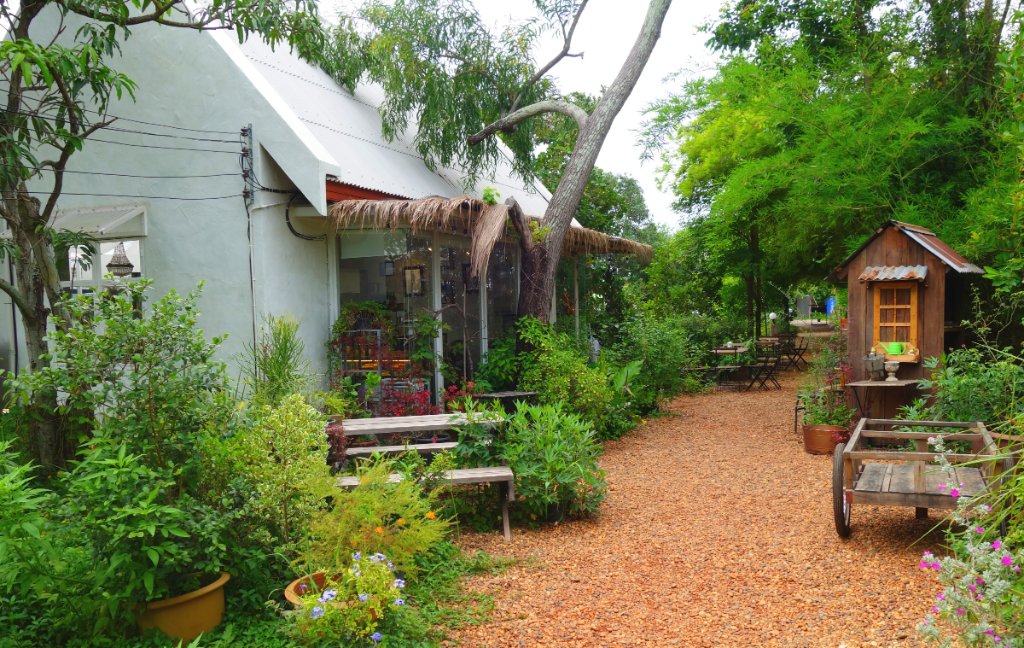 Barn Na Cafe 21.JPG