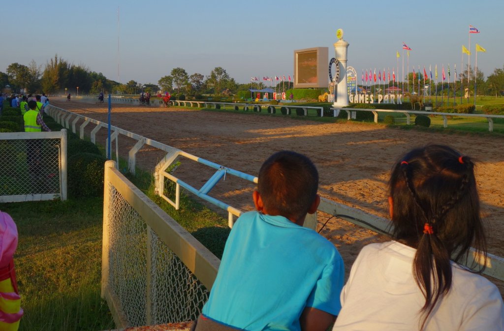 Pferderennbahn j.JPG