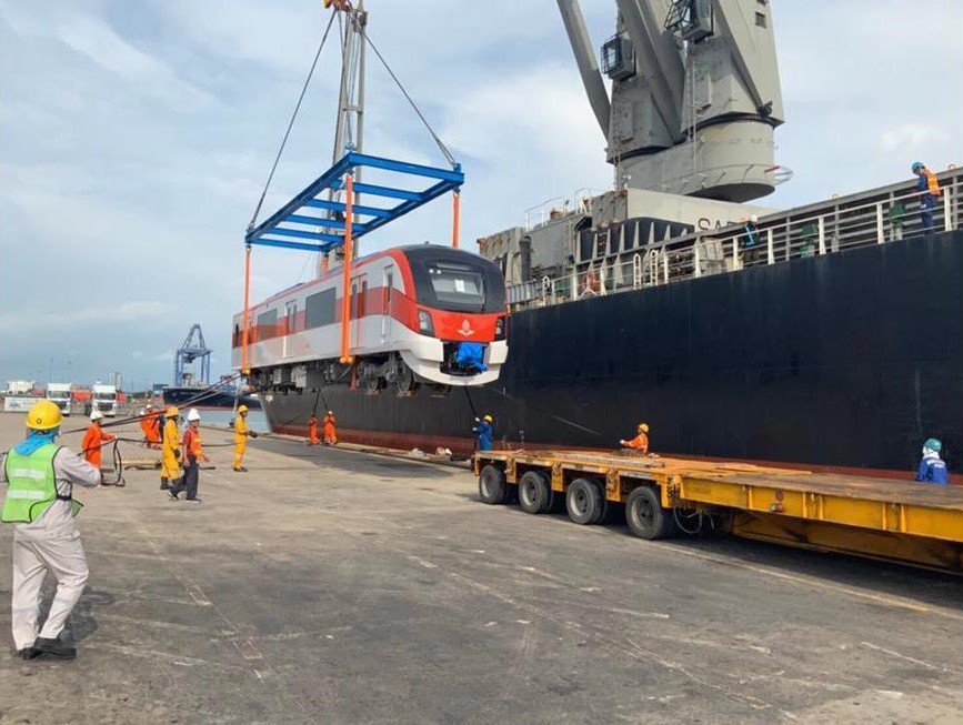thbangkokredlinetraindelivery_2019.jpg