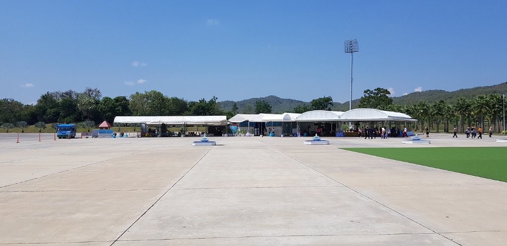 bumbuihuahin32.jpg