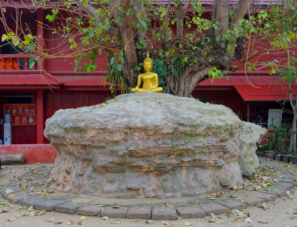 Wat Chiang mai.JPG