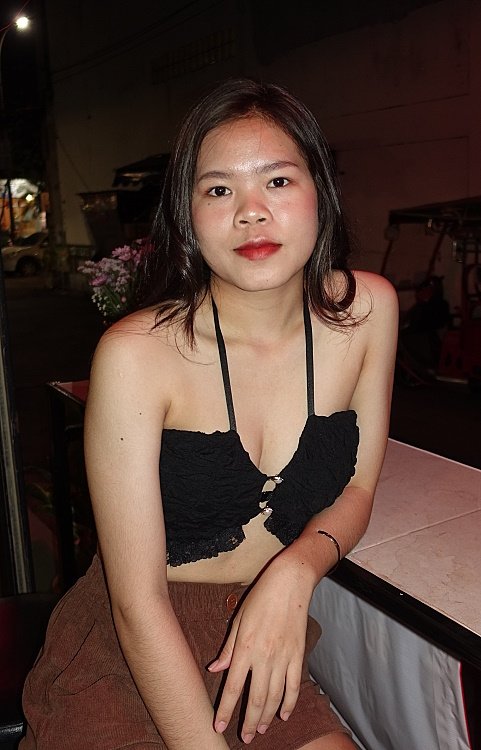 Sampan Nutty Hinten 1.JPG