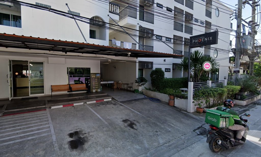 Hotel Phoenix.jpg