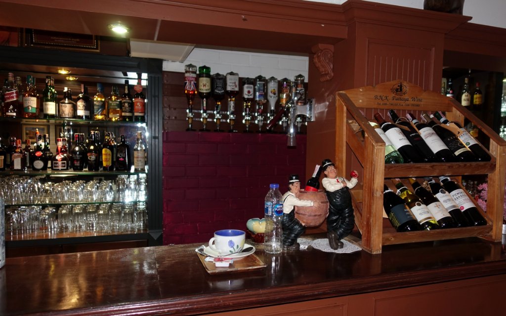 Irish Clock 2n.JPG
