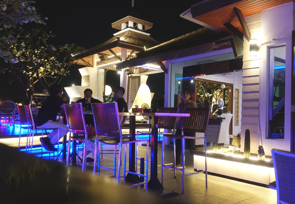 Suvarnabhum Suites 9.JPG