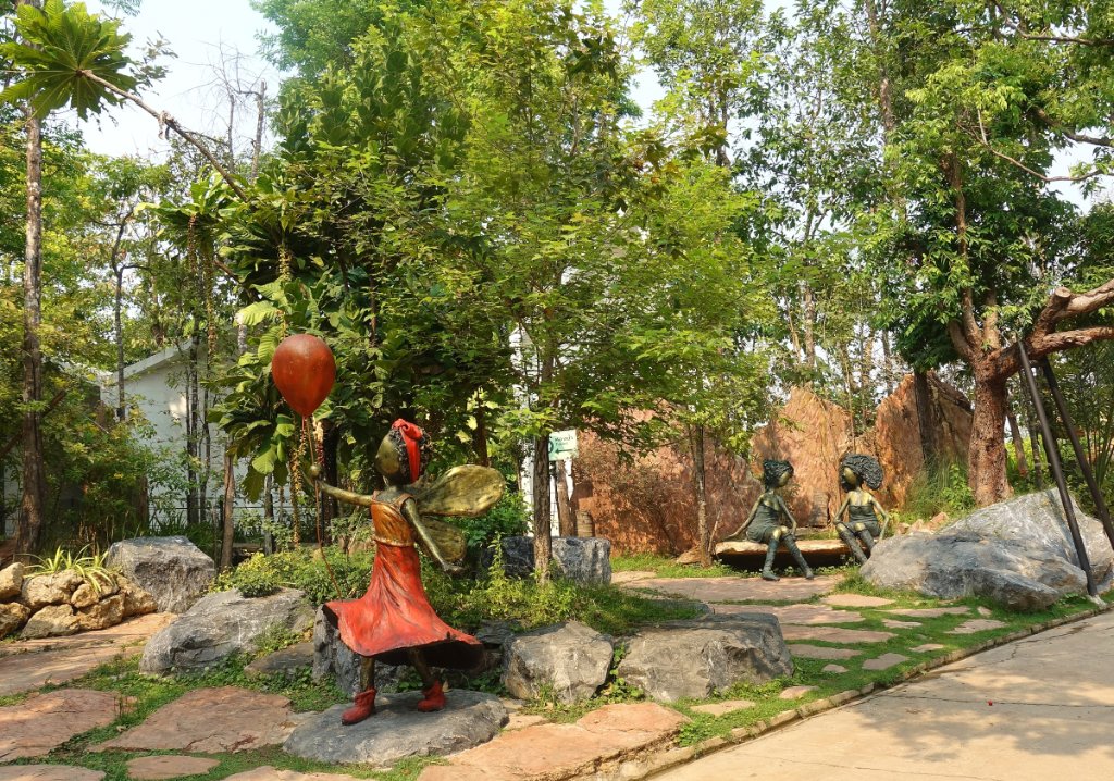Forest cafe 10.JPG